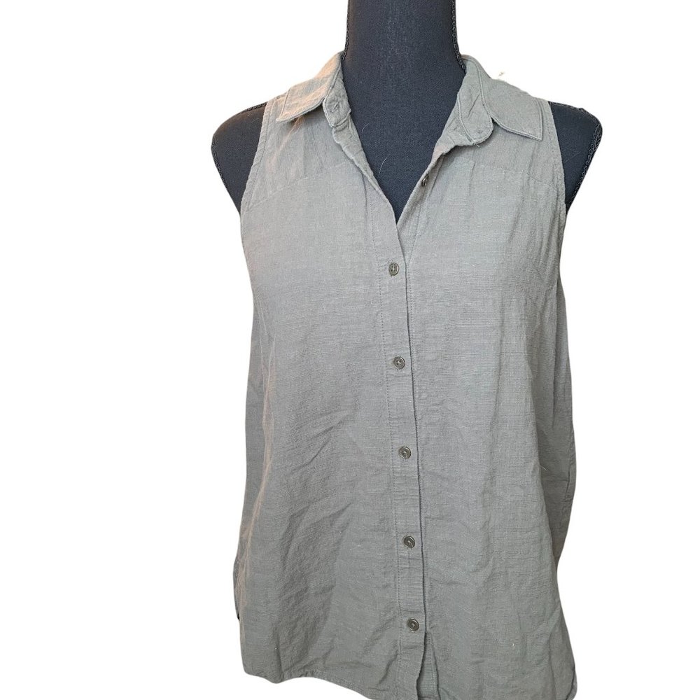 Universal Thread | Olive Button-up Sleeveless Blouse